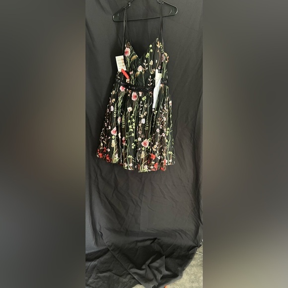Mac Duggal 12345 NWT Embroidered Fit & Flare Cocktail Dress - Picture 8 of 11
